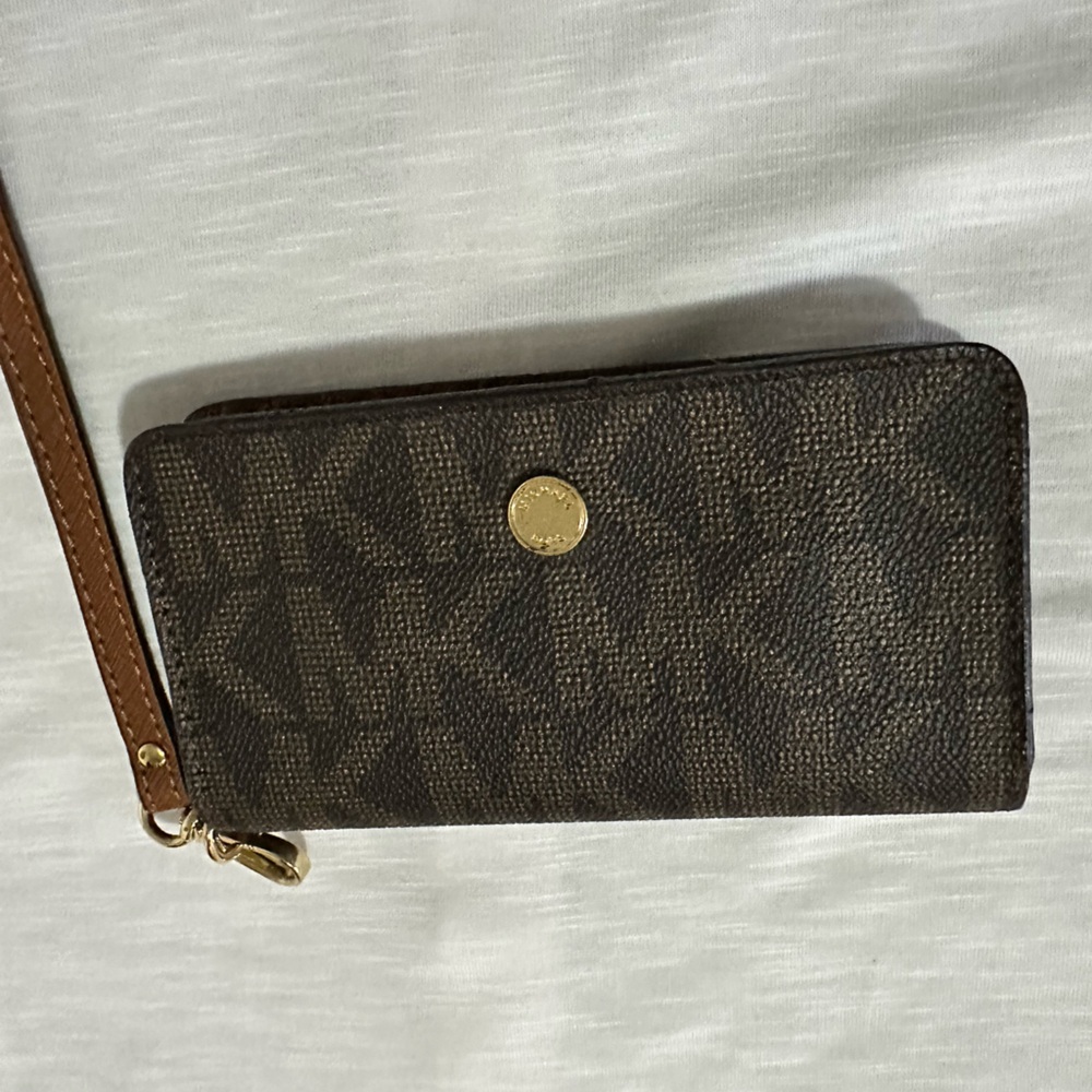 Michael Kors walllet
